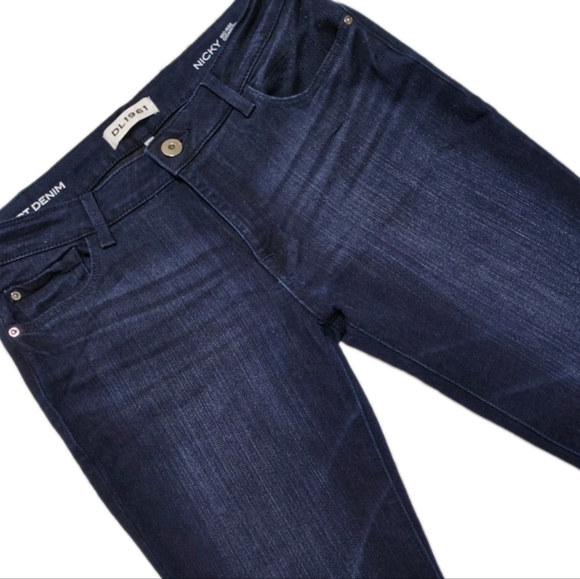 DL1961 Nicky Mid Rise Cigarette Jeans In Wooster Dark Wash Women's 32 Stretch - Picture 3 of 10